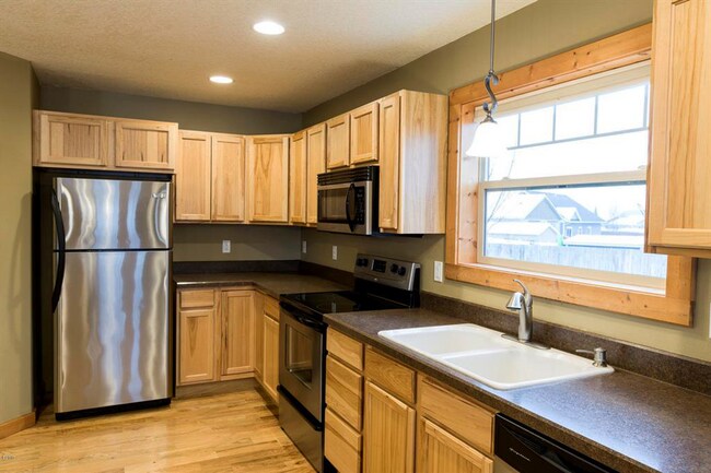 Building Photo - Lovely West Kalispell Home