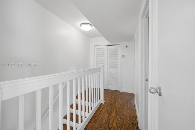 Building Photo - 8313 SW 137th Ave