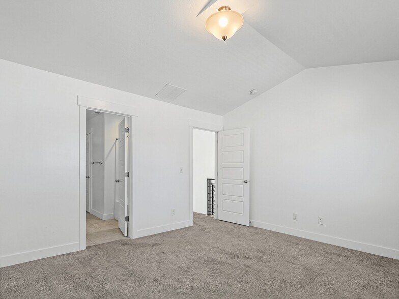 Building Photo - 3922 W 1650 N