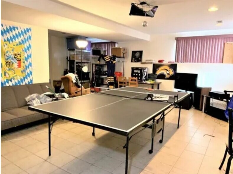 Building Photo - 309 Beacon St