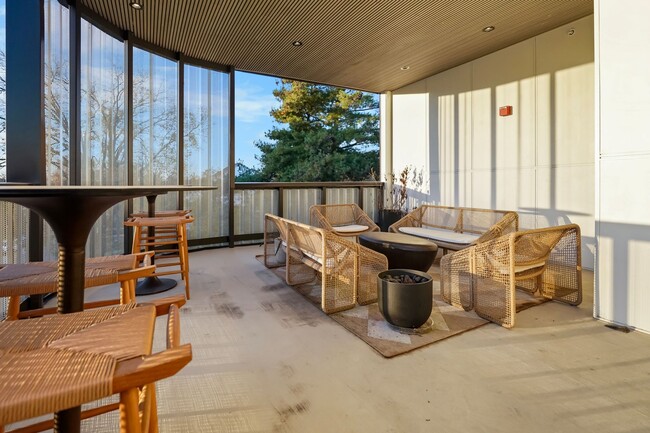 Building Photo - 500 Merritt Ave