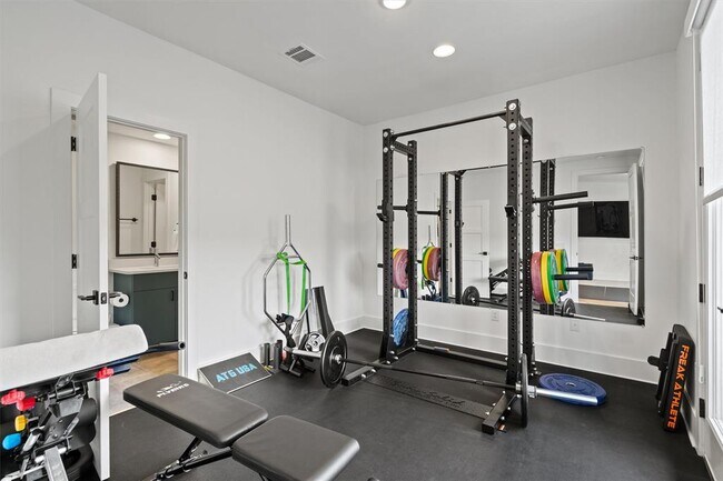 Building Photo - 1719 Spyglass Dr