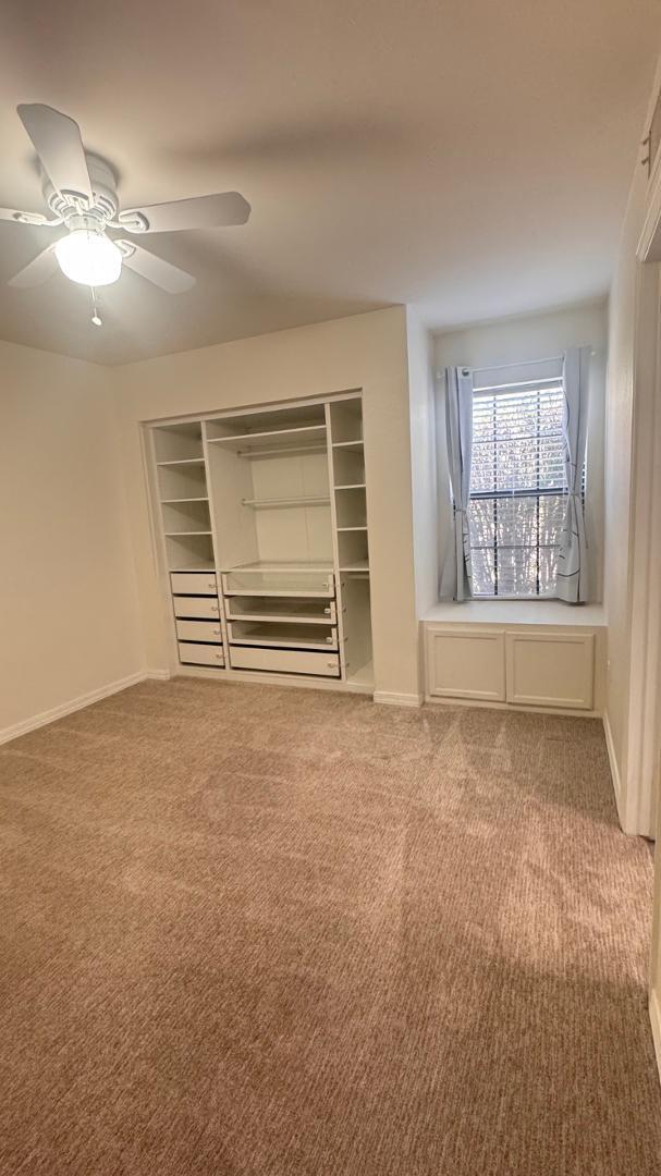 Building Photo - 15028 N 48th Way