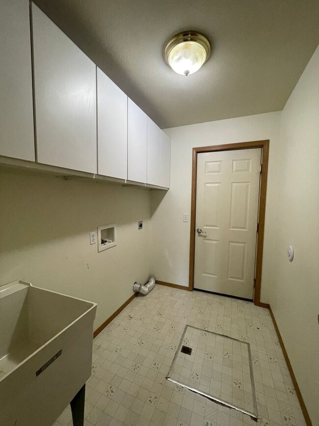 Building Photo - 105 Ben Williams Ln