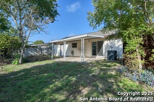 Building Photo - 1044 Richmond Dr