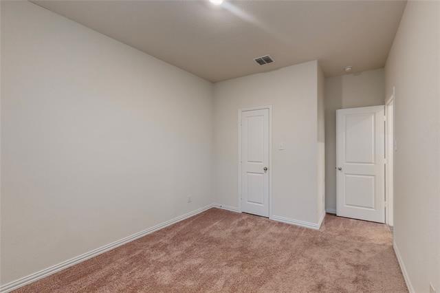 Building Photo - 2130 Clarion Dr