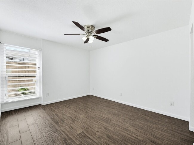 Building Photo - 9548 Pagewood Ln