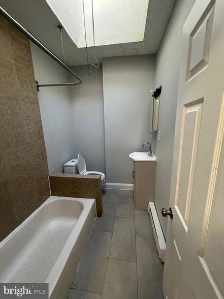 Building Photo - 5824 Florence Ave