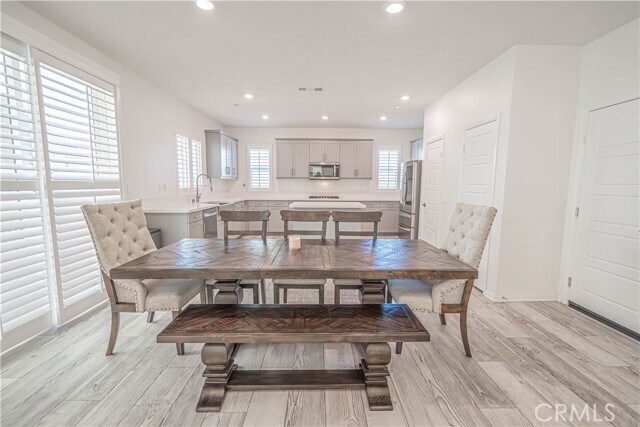 Building Photo - 17047 Zion Dr