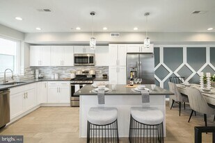 Building Photo - 815 Perkiomen St