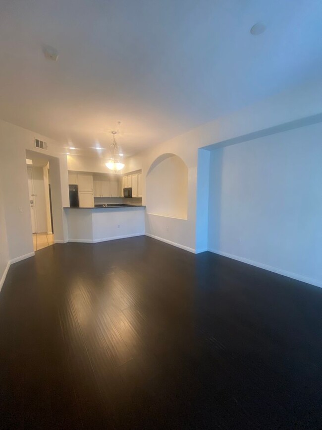 Primary Photo - Amazing 2 bedroom condo on the South Strip