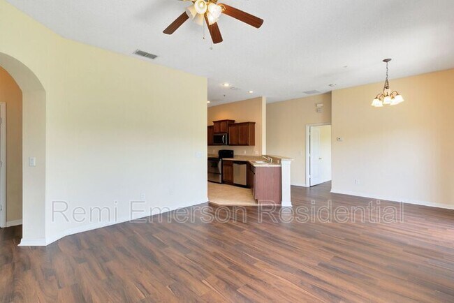 Building Photo - 10399 Winding Marsh Trail