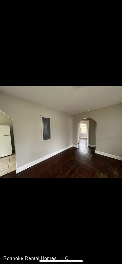Building Photo - 2 br, 1 bath House - 949 Hunt Ave