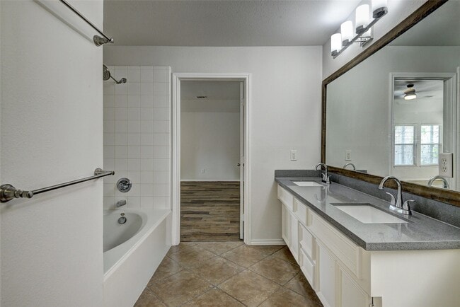 Building Photo - 7042 Plum Creek Terrace Ln