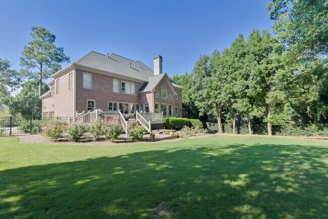 Building Photo - 3030 Sugarloaf Club Dr