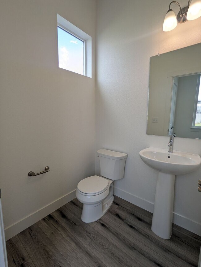 Building Photo - BRAND NEW HOME FOR RENT IN TIMNATH TRAILSI...