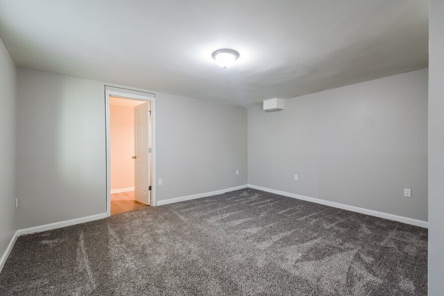 Building Photo - 1175 McDaniel St SW