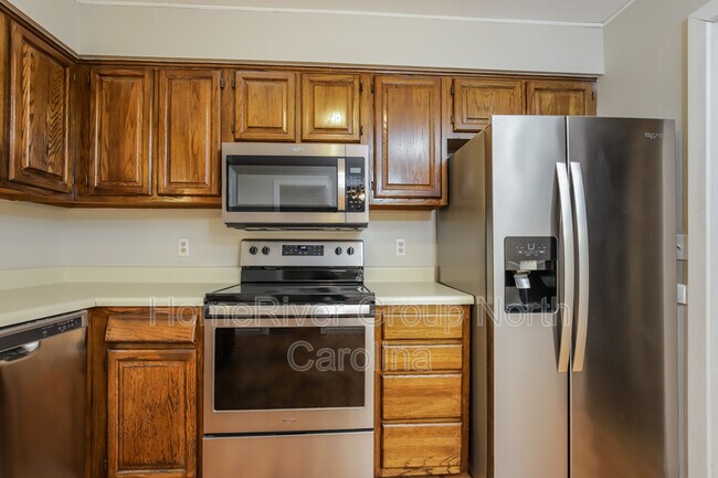 Building Photo - 1702 Plateau Ct