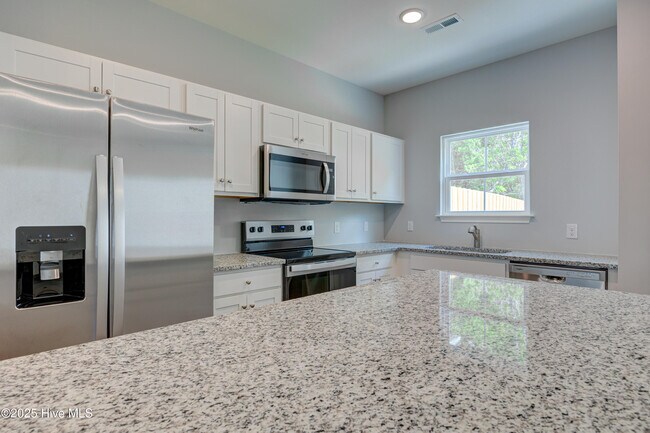 Building Photo - 9096 Laurel Bay Ln