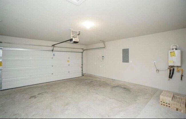 Building Photo - 21607 Blue Sapphire Ct