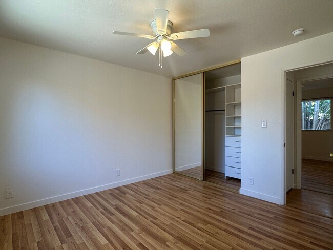 Building Photo - Fremont Home with Central A/C, Vinyl Plank...