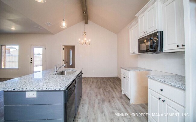 Building Photo - 1612 102nd St