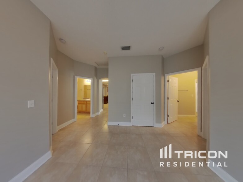 Building Photo - 4859 Orange Grove Way
