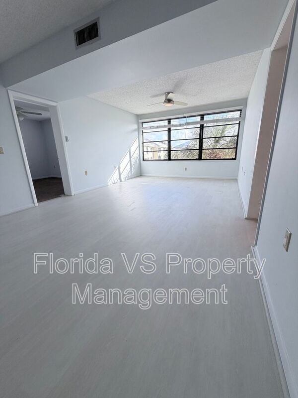 Building Photo - 3511 Village Blvd