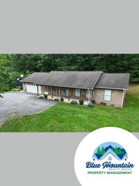 Building Photo - Canton - Easy commute to Asheville only 23 minutes