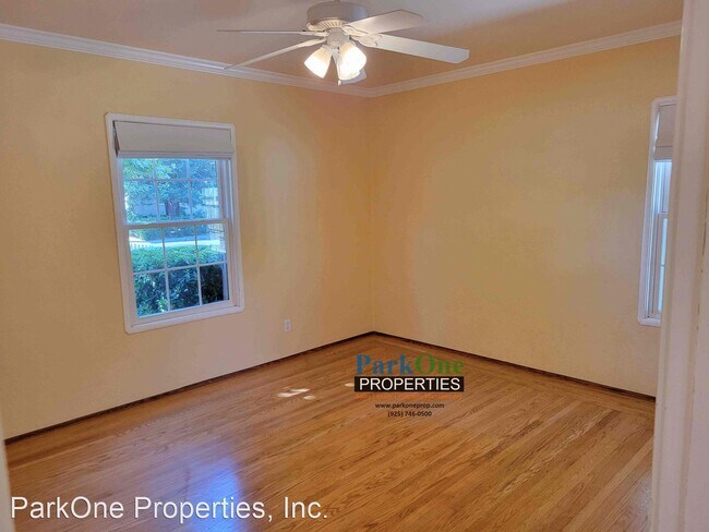 Building Photo - 3 br, 1.5 bath House - 3272 Sun Valley Avenue