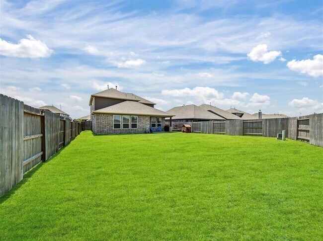 Building Photo - 32646 Timber Point Dr