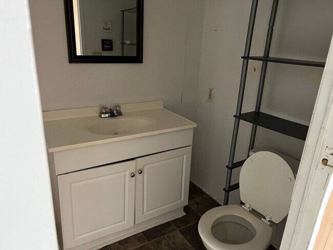 Building Photo - 3 Bedroom Singlewide Mobile Home