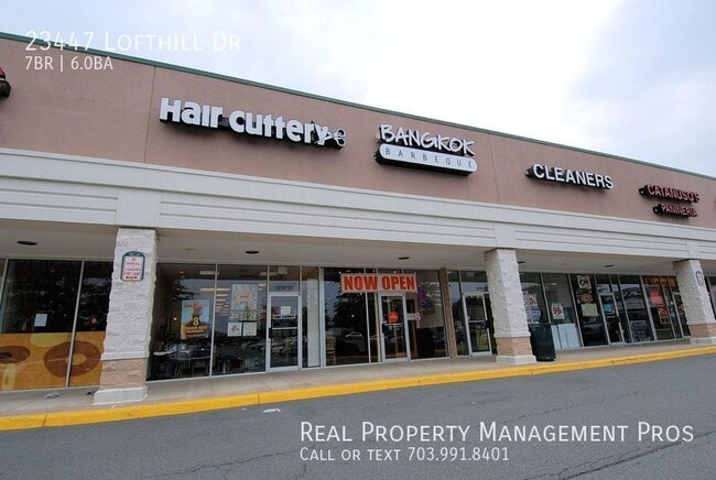 Building Photo - Beautifully Maintained 7 Bedroom 6 Bath Ho...