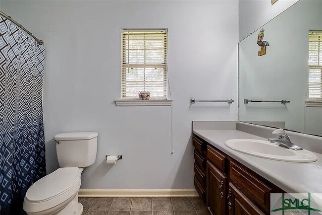 Building Photo - 613 Ryan Ln