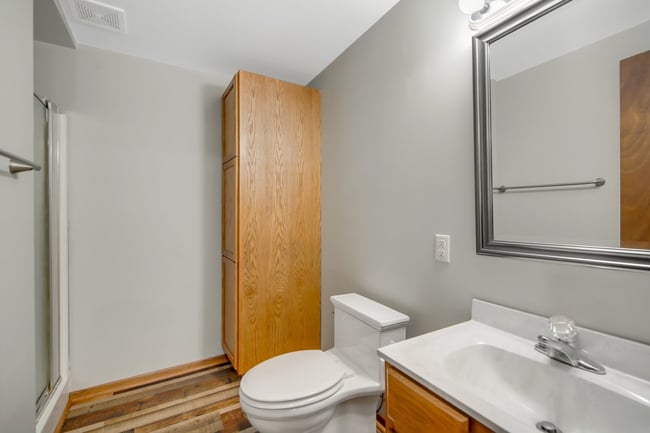 Building Photo - 360 Cari Park Ln