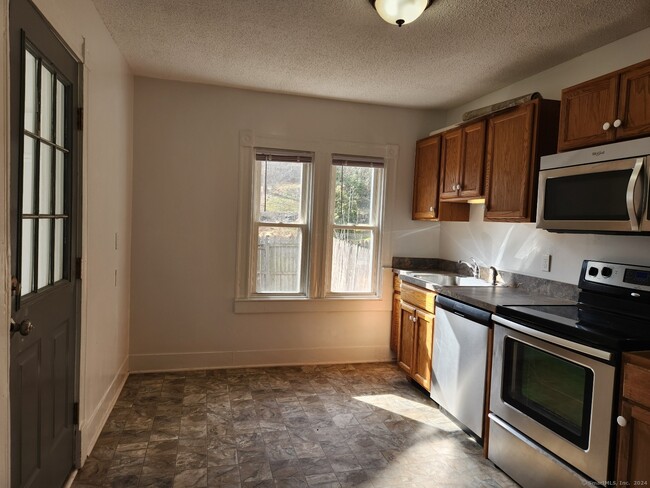 Building Photo - 22 Furnace Ave