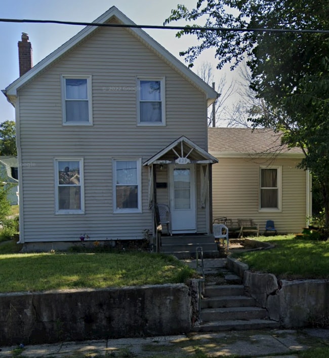 Building Photo - 429 S Chicago Ave