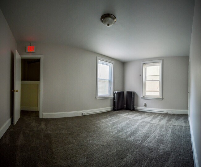 Bedroom - 3721 Chestnut St