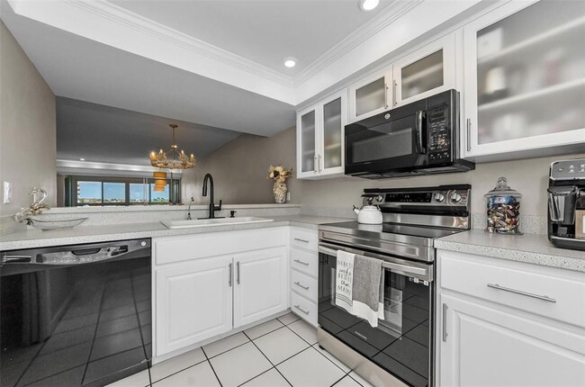 Building Photo - 105 Island Way