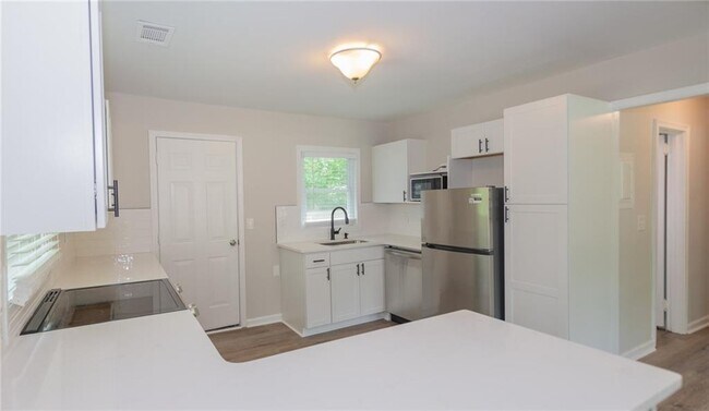 Building Photo - 525 Baker Cir NW