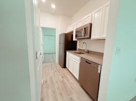 Building Photo - 1149 Saguaro St