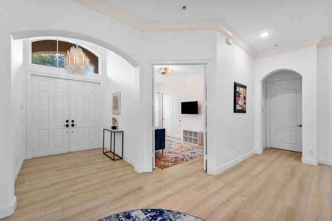 Building Photo - 2068 Wightman Dr