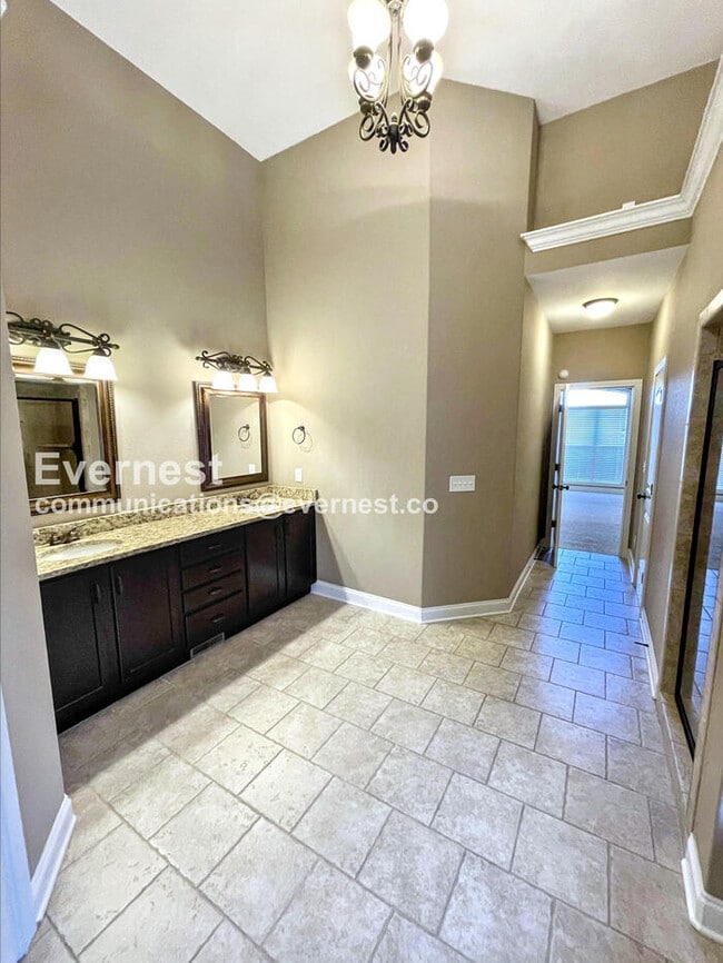 Building Photo - 1508 Green Grove Way