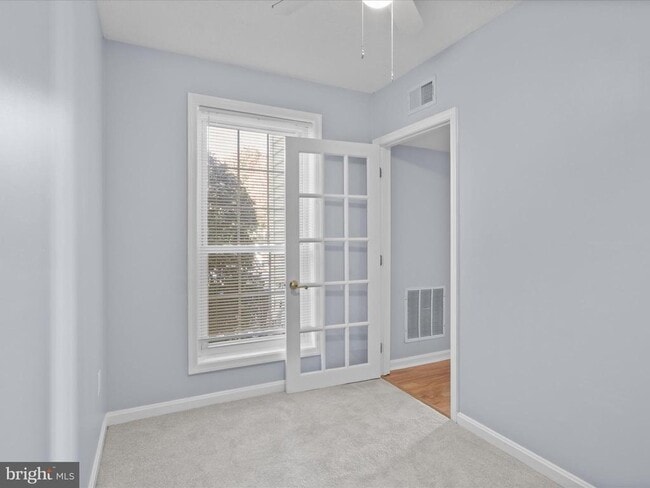 Building Photo - 10064 Oakton Terrace Rd
