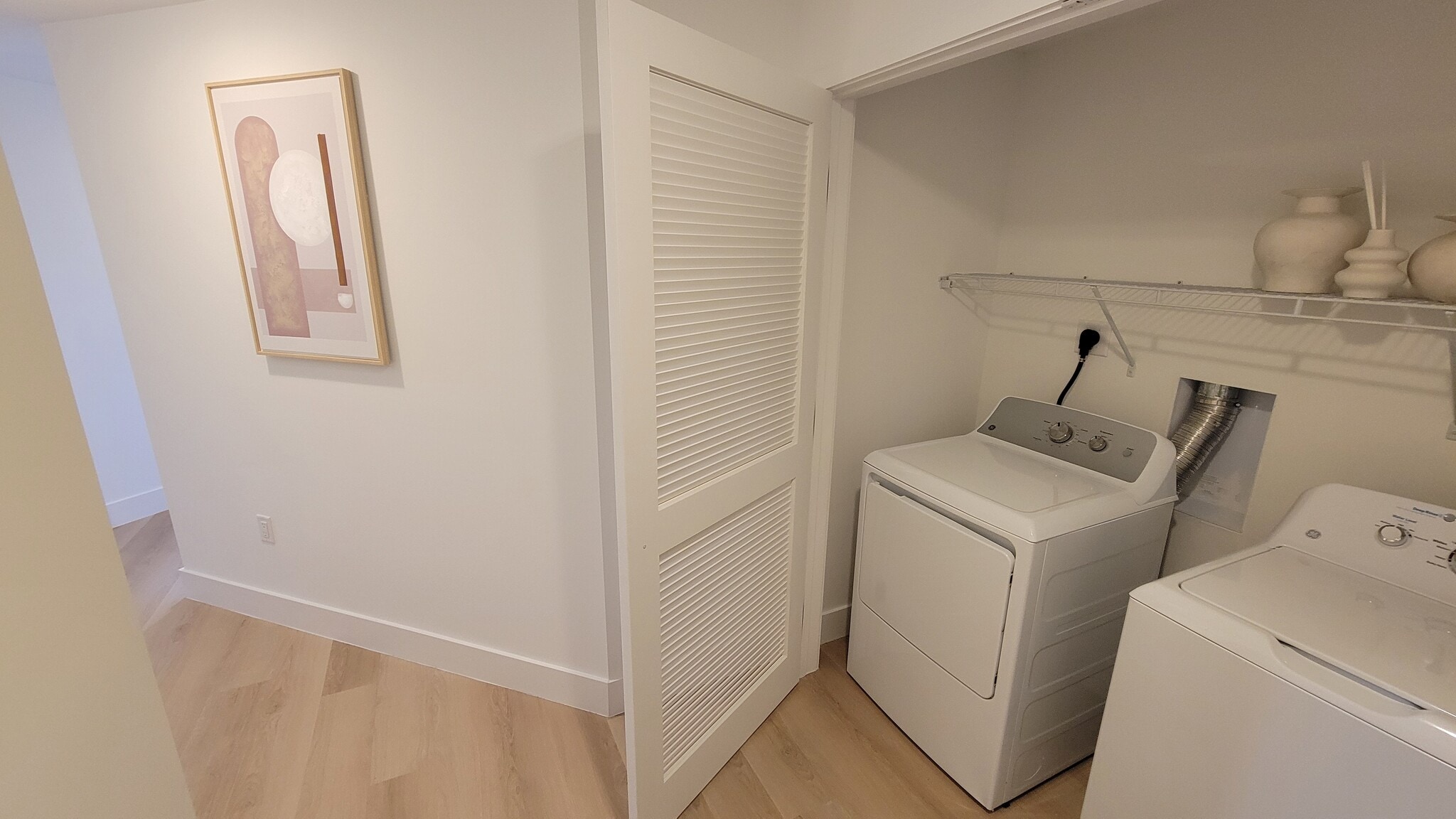 Building Photo - 2490 NE 182nd St