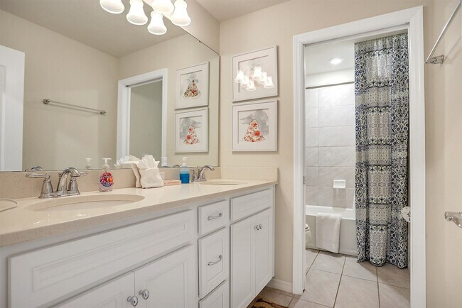 Building Photo - 5548 Misty Oak Cir