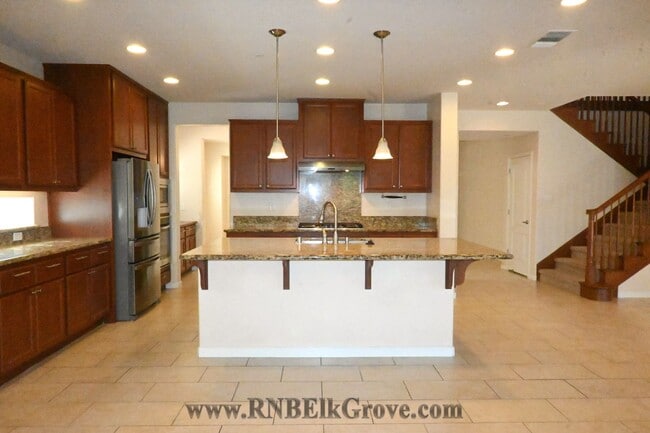 Building Photo - 8280 Columbo Cir