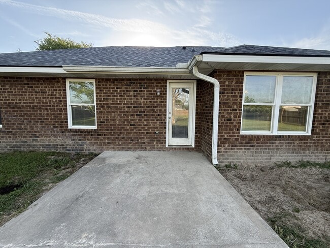 Building Photo - 579 Mancey Garrason Lp