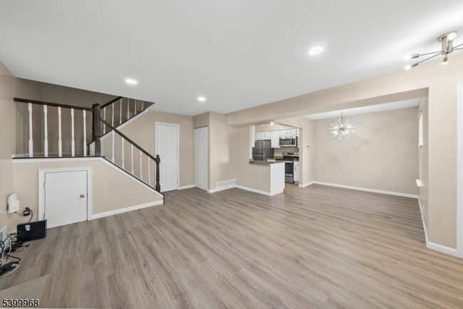 Building Photo - 1 Almond Dr