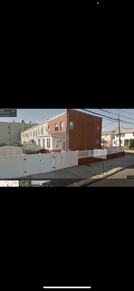 Building Photo - 58 E 14th St